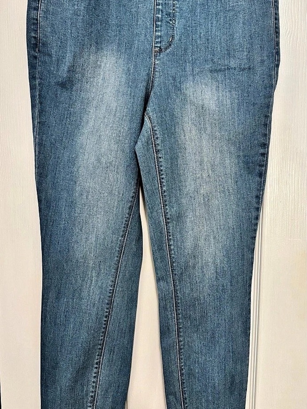 🌟Susan Graver🌟 Stretch Denim Pull-On Skinny Jeans Waist 10 Blue